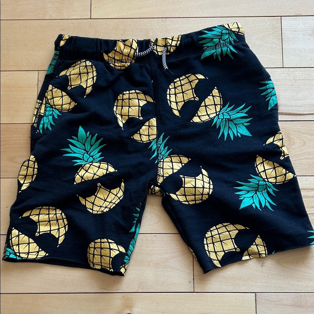 Appaman Black Pineapple Print Shorts